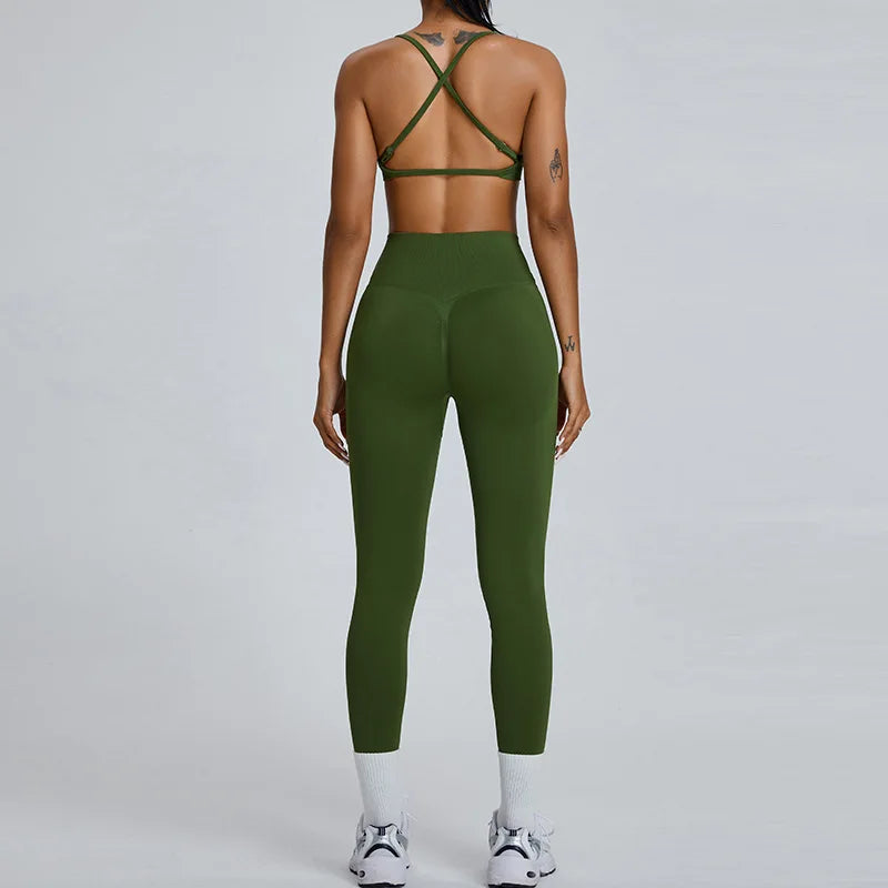 Nylon knit anti-pilling breathable quick dry women's seamless 2.0 cloud activewear set - product image